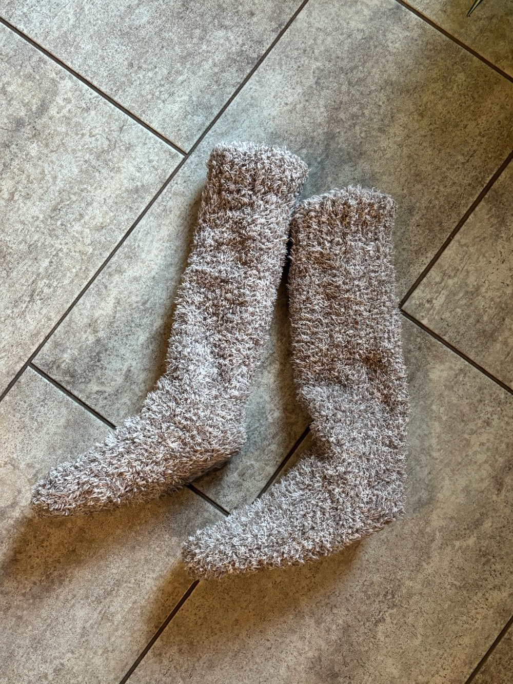Cozy Women’s Fuzzy Crew Socks - Taupe